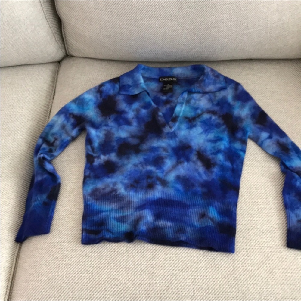 ❌SOLD ❌Bebe Gorgeous Black & Blue Crop Top Sweater